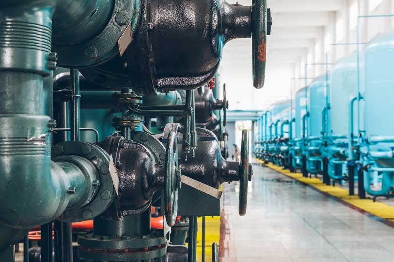 How-To-Choose-The-Right-Shipping-Partner-When-Shipping-A-Factory-Over-The-Road