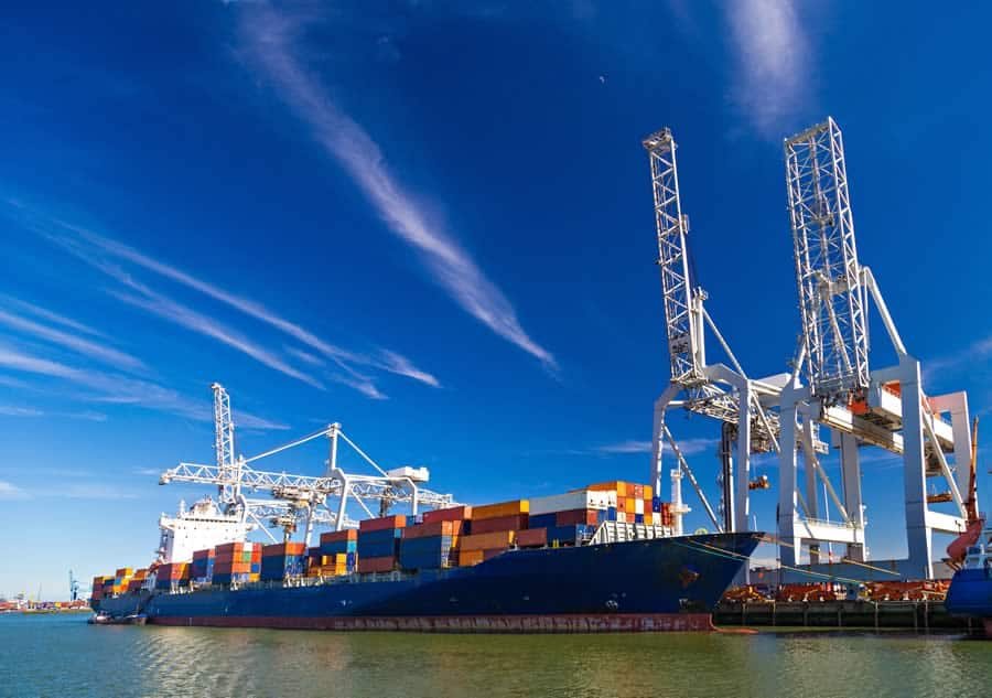 Vessel Charter, Break Bulk Cargo & Project Logistics Charter Vessel Meaning