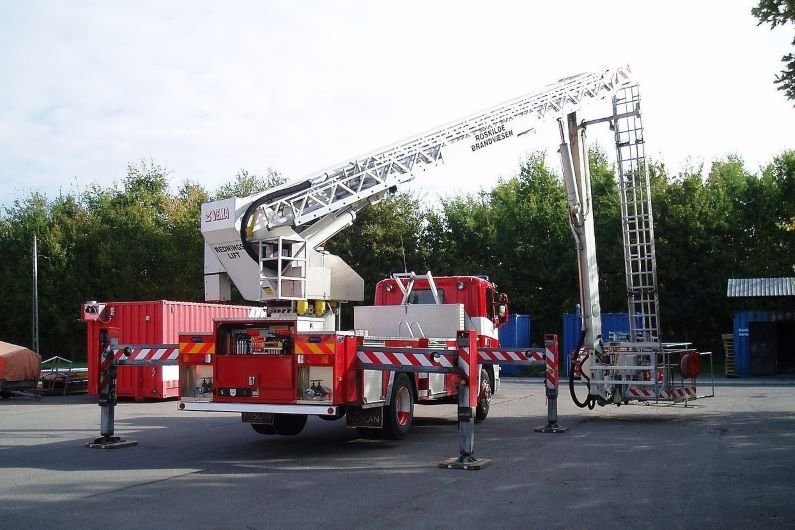 Shipping Aerial Work Platforms
