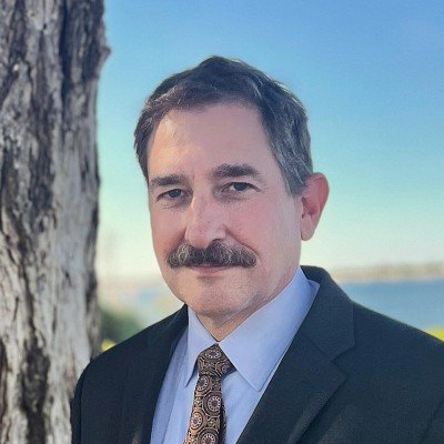 Michael A. Dyll, Chb. Fundador Y Presidente