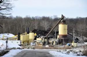 Asphalt plant equipment prepared for project-cargo shipping