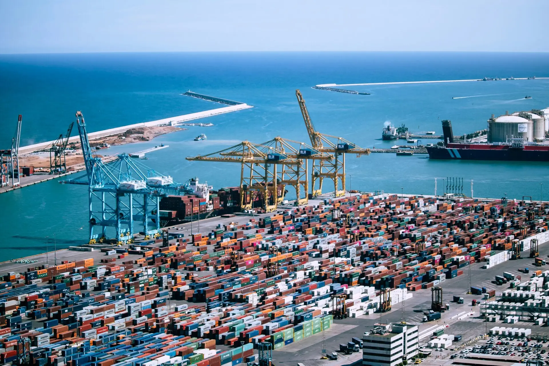 Stacker reclaimer staged for bulk-handling project cargo