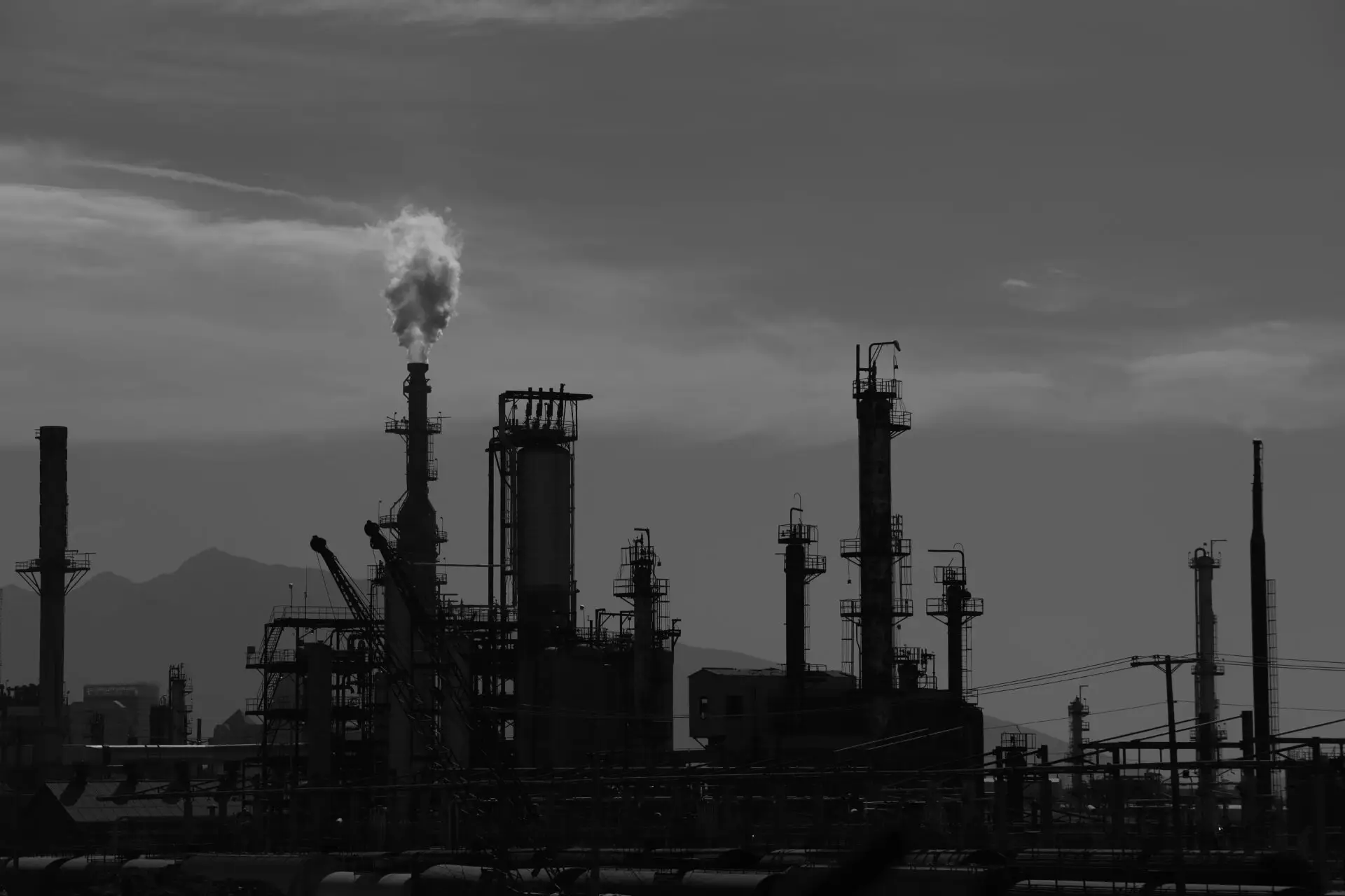 Flare stack staged for refinery project-cargo shipping